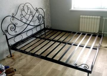 Кованая кровать, размер 160×200 №59