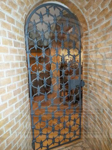 Кованая дверь с хомутами № 318