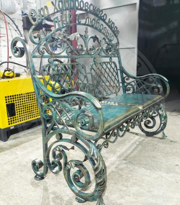 Кованая скамейка для сада или парка. Ширина 1,25 м. Индивидуальный проект №93.