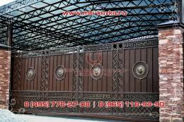Кованые ворота закрытого типа с львами  №201 от 12 500 руб. за м2